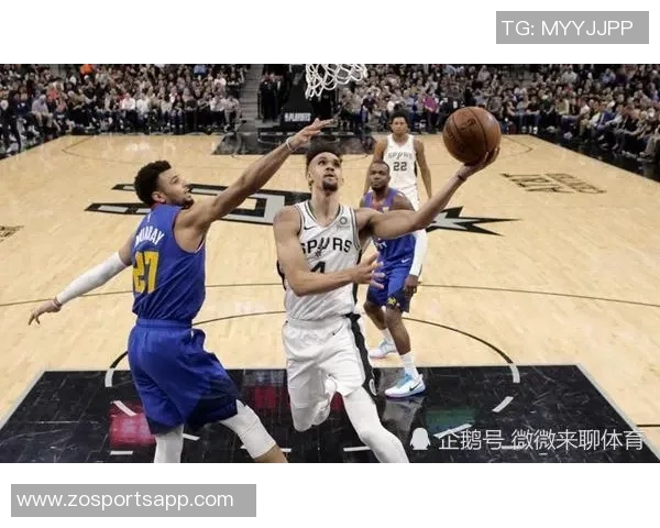 怀特场均15投得14分命中率仅33和26这就是你们追捧的顶级3D表现吗 怀特场均15投得14分命中率仅33和26这就是你们追捧的顶级3D表现吗