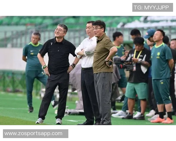 国安迅速调整训练计划总经理李明亲临现场指导球队训练