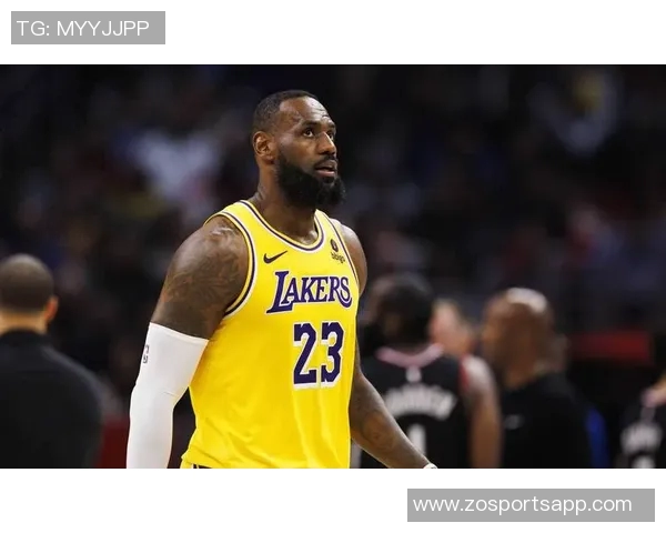 浓眉谈比赛表现：面对包夹我努力传球助队友得分