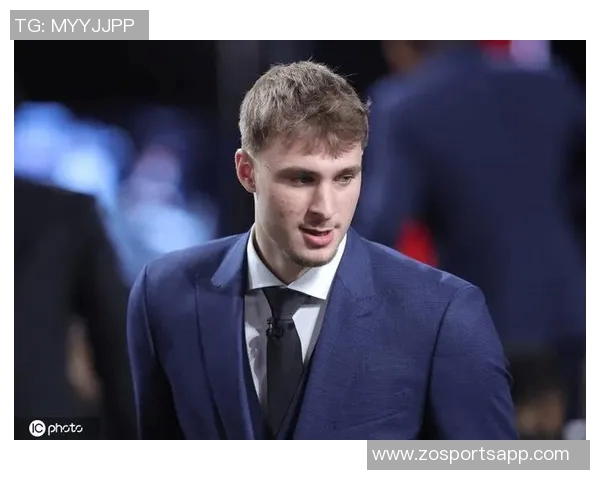 弗拉格转型小前锋表现出色场均数据全面超越控卫角色